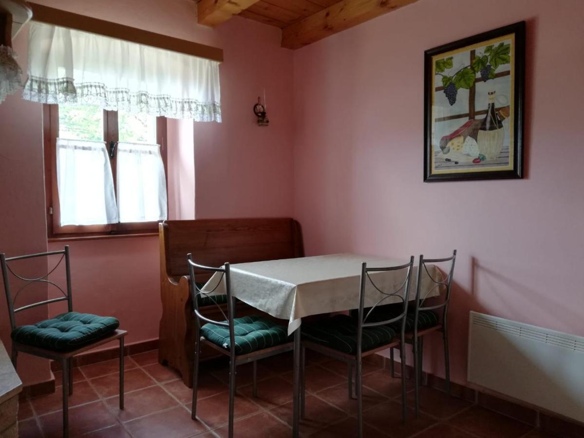 Holiday Home Maria Pazin Exterior foto